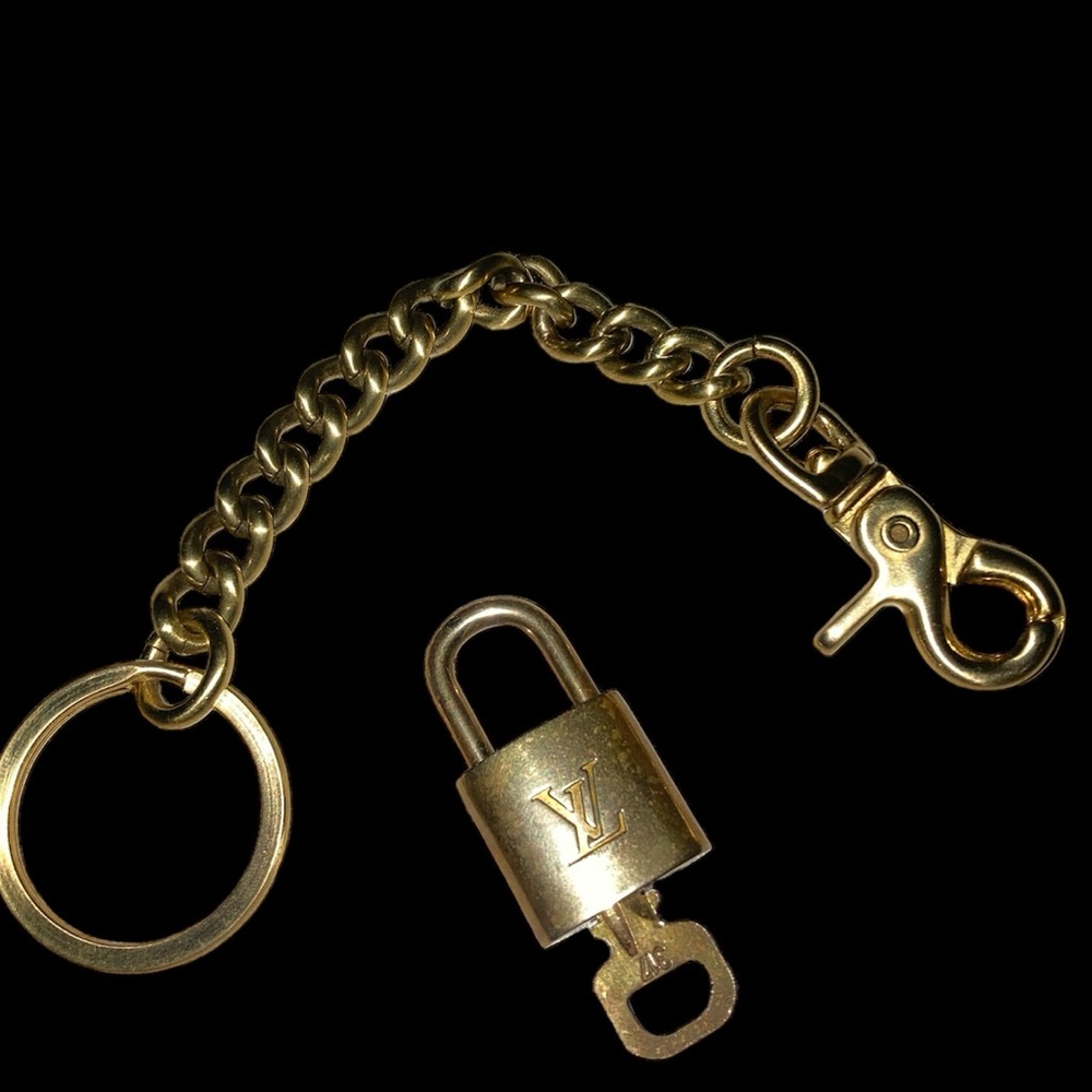 Louis VUITTON Vintage Padlock & Key Set with Brass Lobster Clasp Keyfob🔒🔑 - Picture 3 of 6